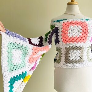 Off-the-Shoulder Multicolor Crochet Bell-sleeved Sweater
